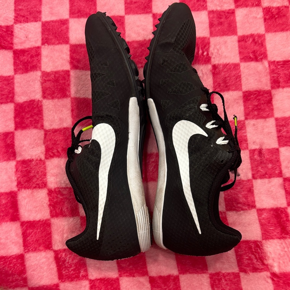 Nike Black and White Sprint Spikes With Bag - Picture 3 of 7